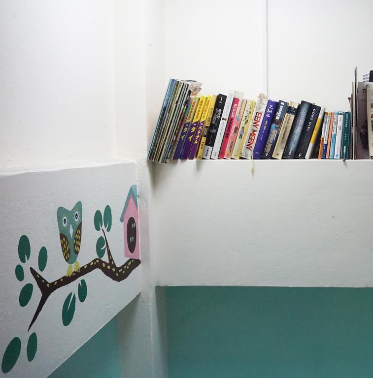 Kamin Bird Hostel Bangkok Exterior photo
